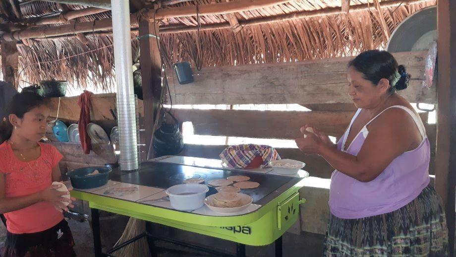 800 Fuel-Efficient Stoves for Guatemala