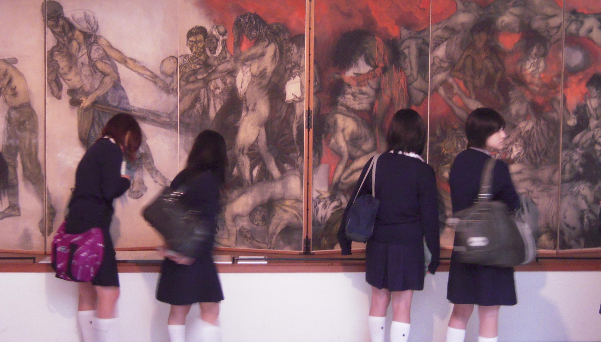 Create Virtual Tours to Share the Hiroshima Panels