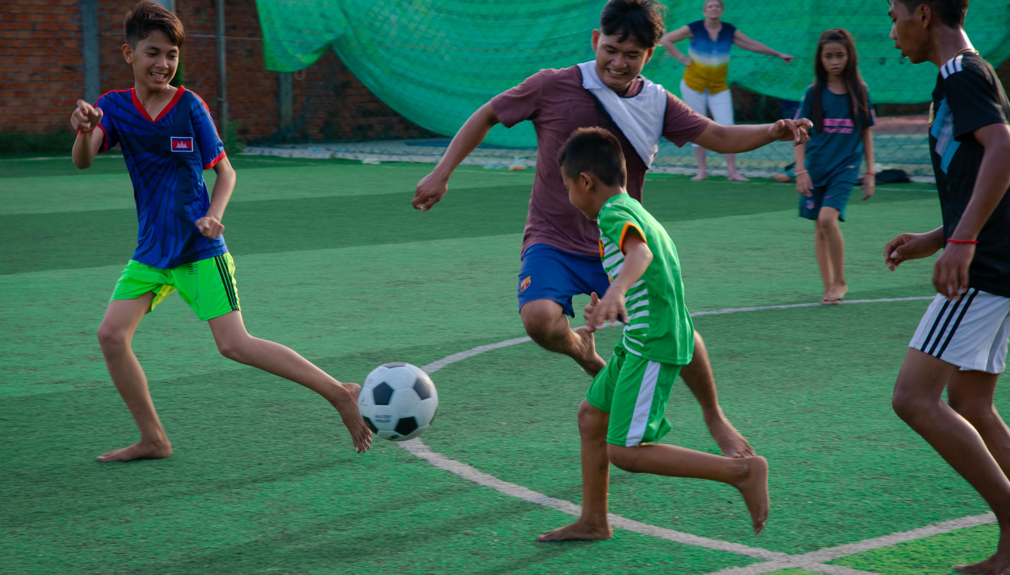 Give slum living kids a future through football