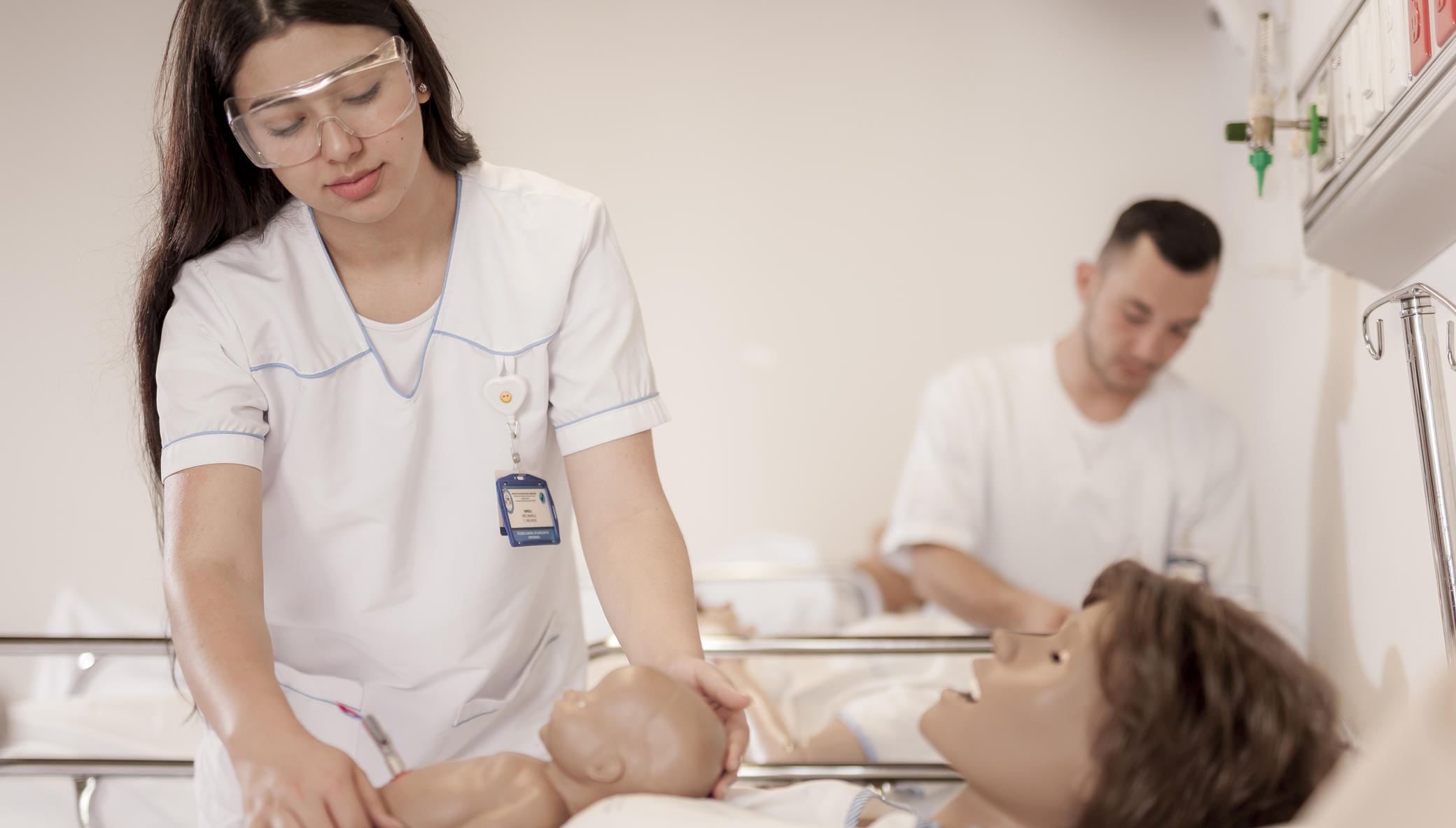 Help 90 young Colombians become nurse technicians
