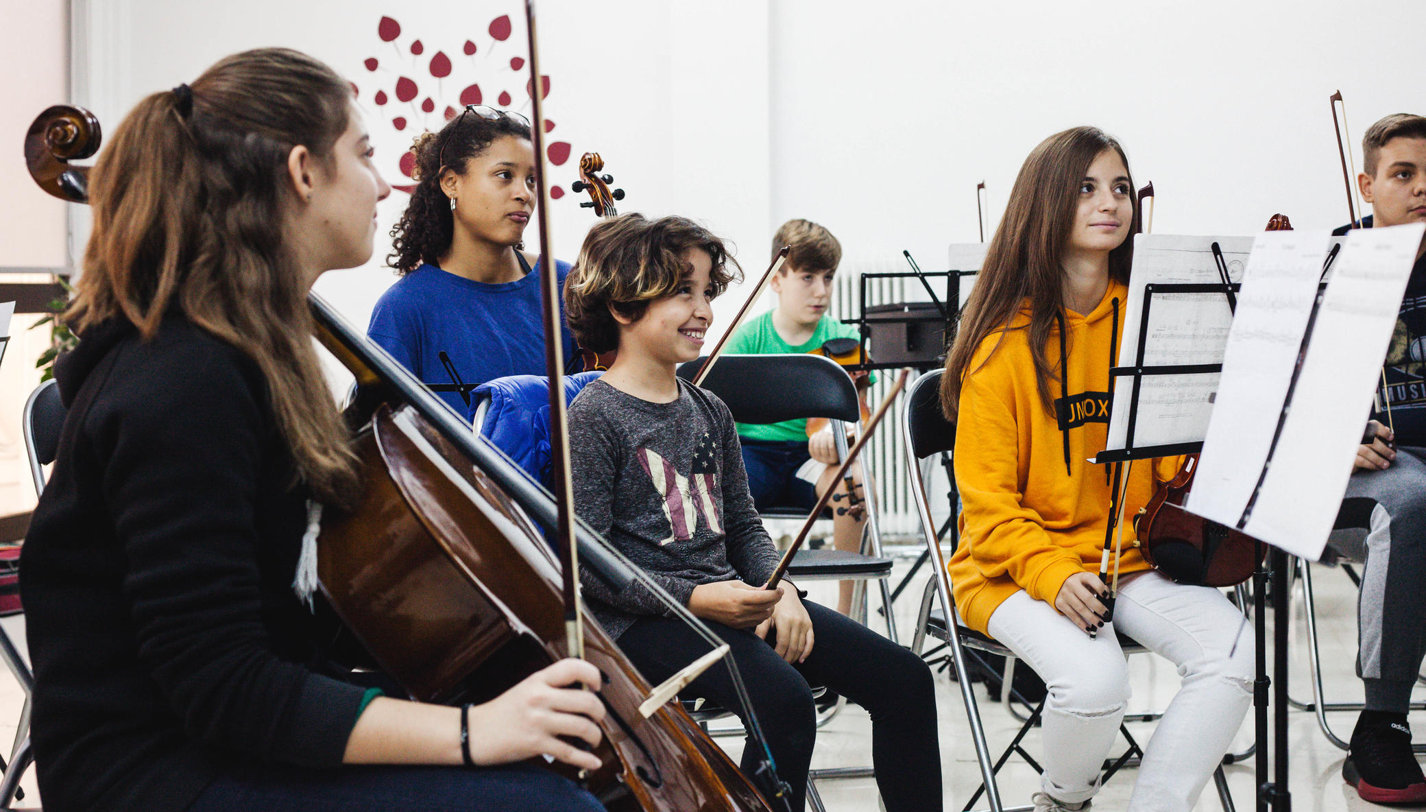 Inspire 1.500 children through music in Greece