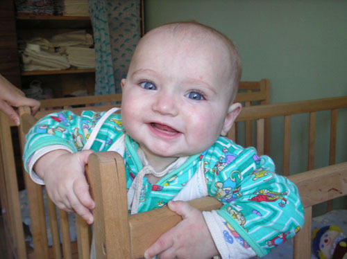 Love & protection for abandoned babies in Ukraine
