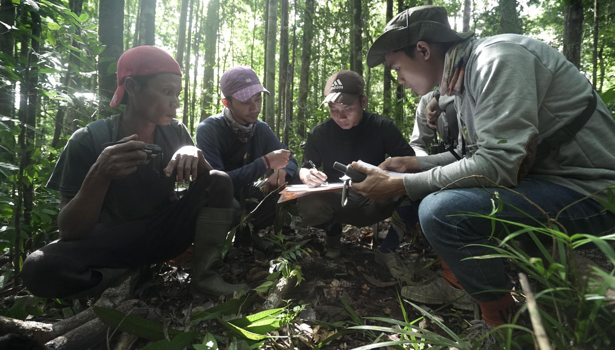 Support 13 villages to save the Bornean Rainforest