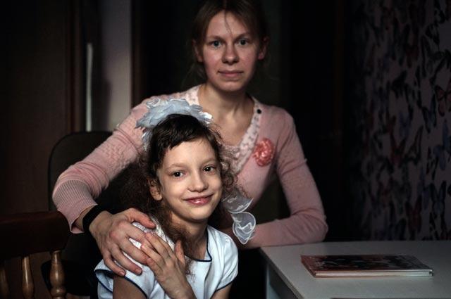 Support foster parents and adopters in Russia