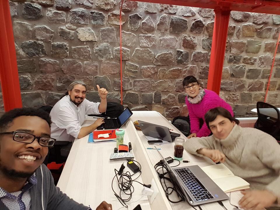 Educates Haitians in Chile to promote Inclusion